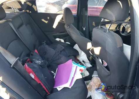 2017 Chevrolet Malibu Lt from USA, damaged, VIN 1G1ZE5ST0HF284728